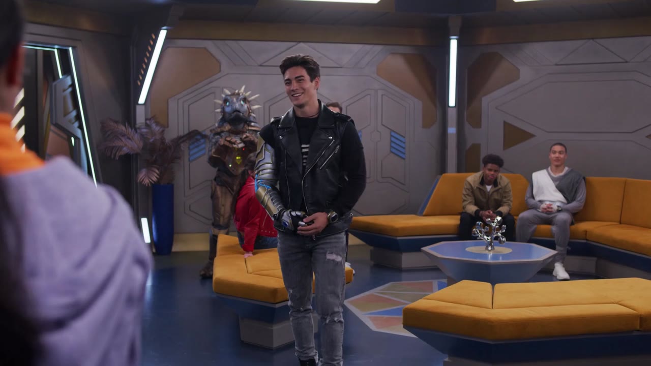 Power Rangers: Vũ Trụ Cuồng Nộ tập 6 cảnh 3