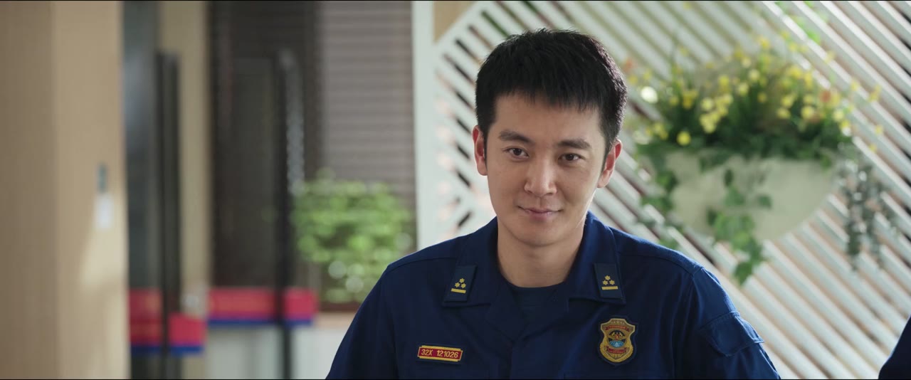 Anh Ấy Bước Ra Từ Ánh Lửa tập 2