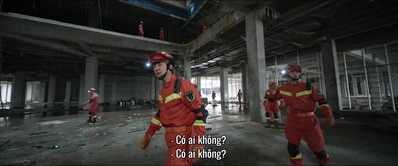 Anh Ấy Bước Ra Từ Ánh Lửa tập 2 cảnh 2