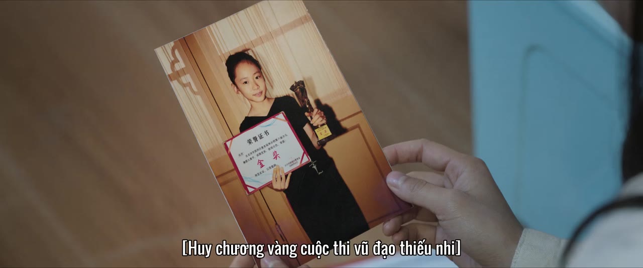 Anh Ấy Bước Ra Từ Ánh Lửa tập 4 cảnh 3