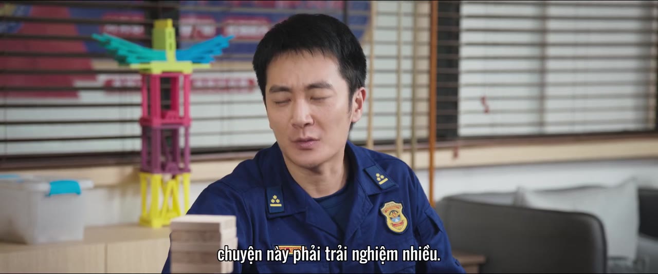 Anh Ấy Bước Ra Từ Ánh Lửa tập 8