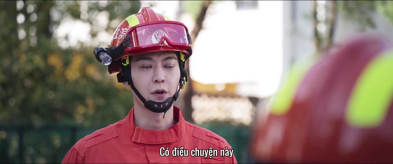 Anh Ấy Bước Ra Từ Ánh Lửa tập 13 cảnh 2