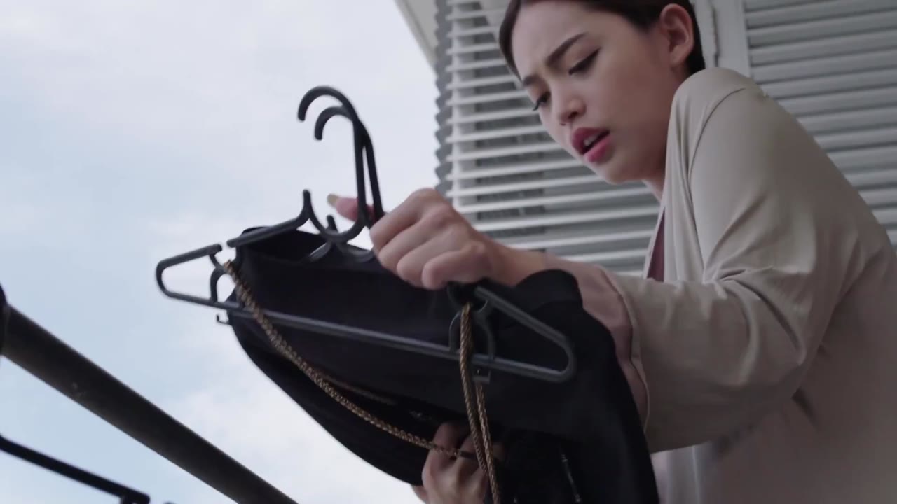 Yêu Trước Mặt, Phản Sau Lưng tập 11