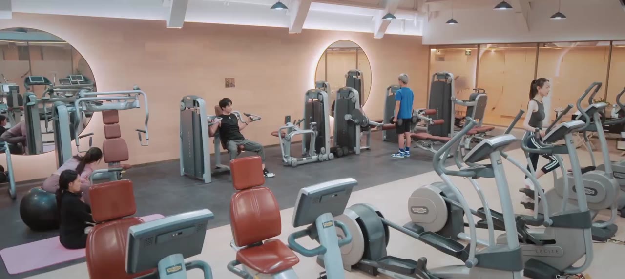 Người Yêu Một Nửa Thân Thuộc Của Tôi tập 2 cảnh 3