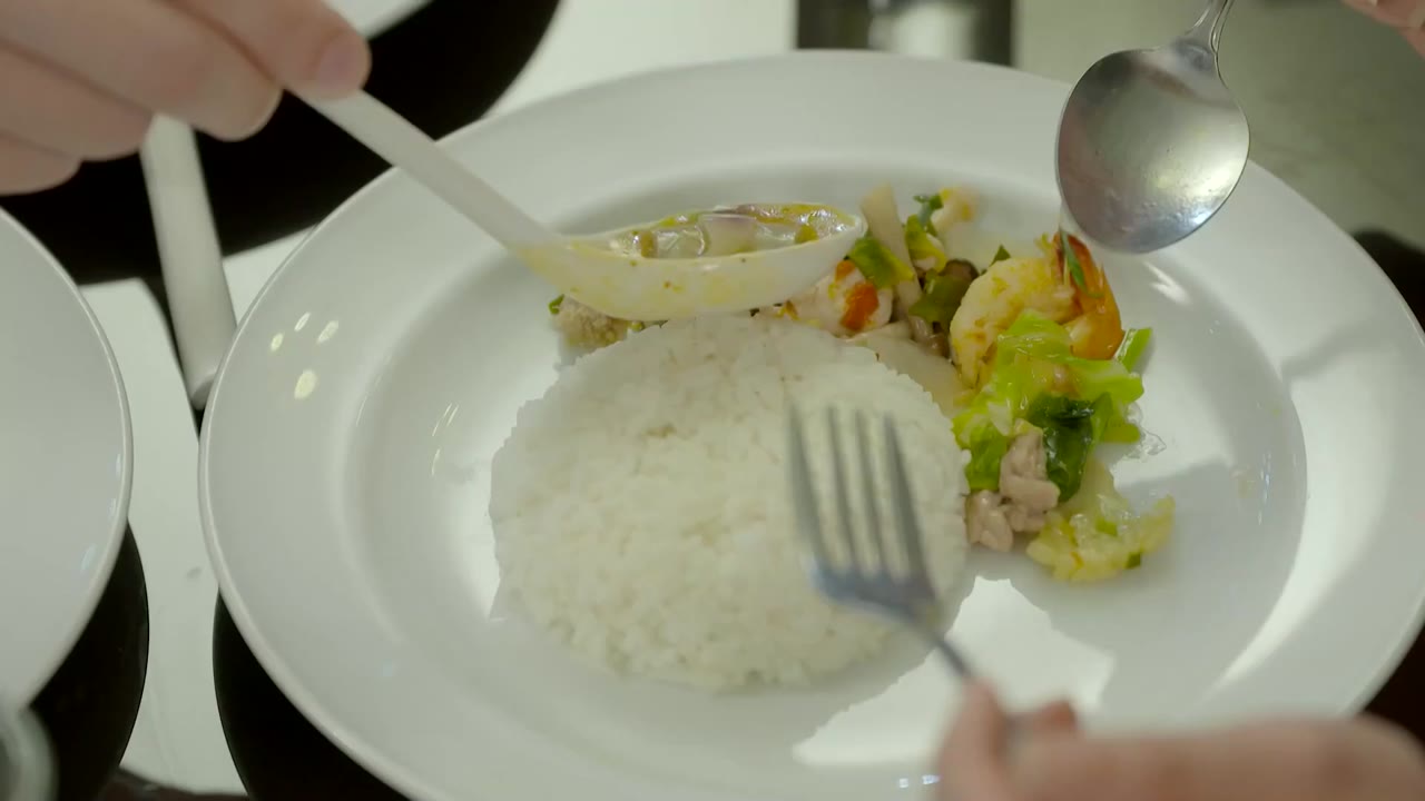 Lời Nguyền Ma Lai tập 28 cảnh 2
