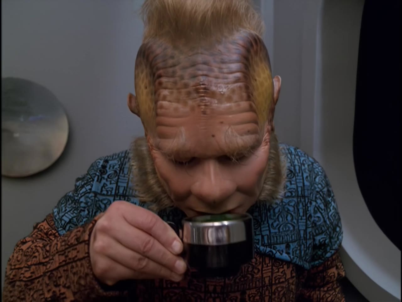 Star Trek: Voyager (Phần 5) tập 1