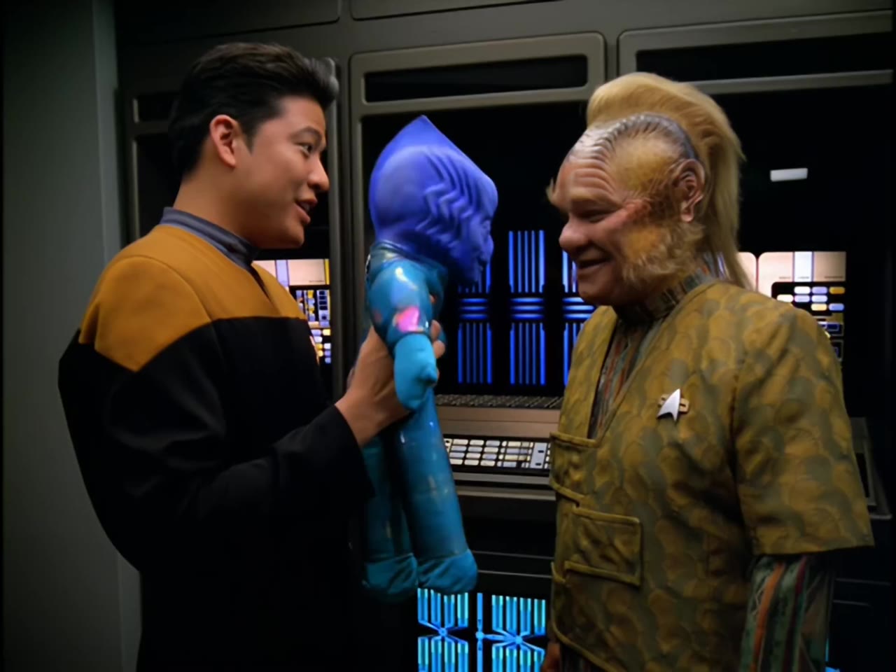 Star Trek: Voyager (Phần 5) tập 5 cảnh 2