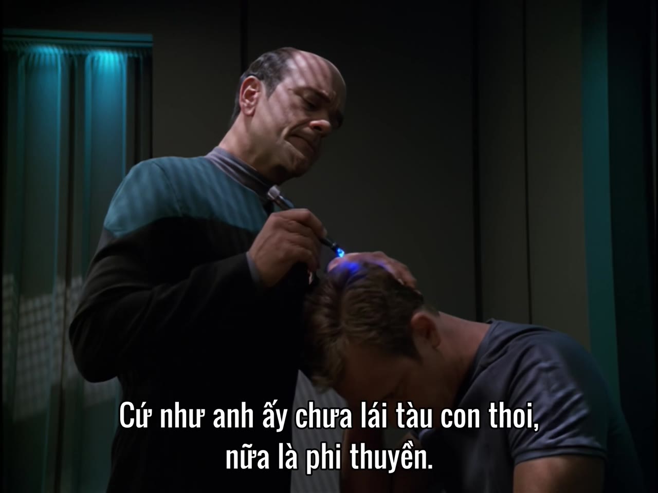 Star Trek: Voyager (Phần 5) tập 9 cảnh 2