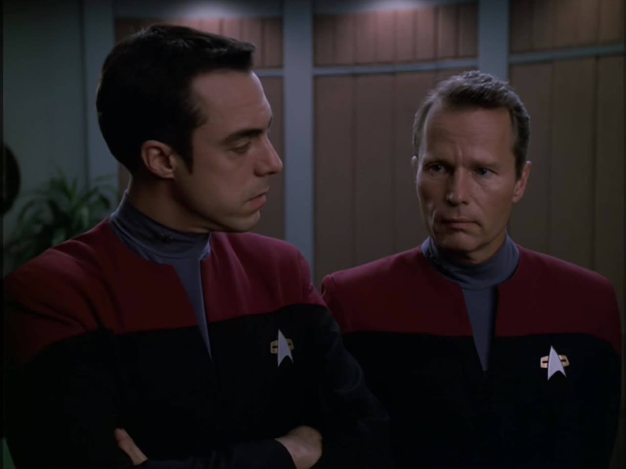 Star Trek: Voyager (Phần 5) tập 26 cảnh 2