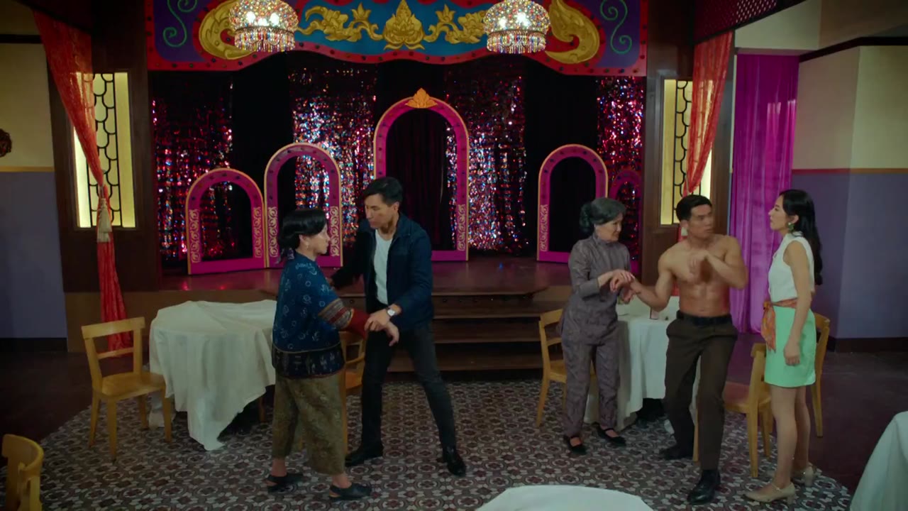 Anh Hùng Thiết Quyền tập 2 cảnh 2