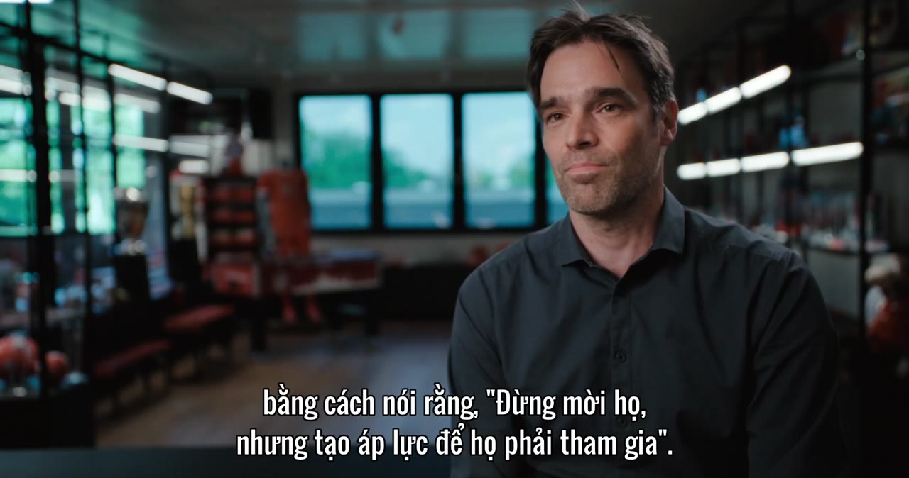 Super League: The War For Football tập 2 cảnh 3