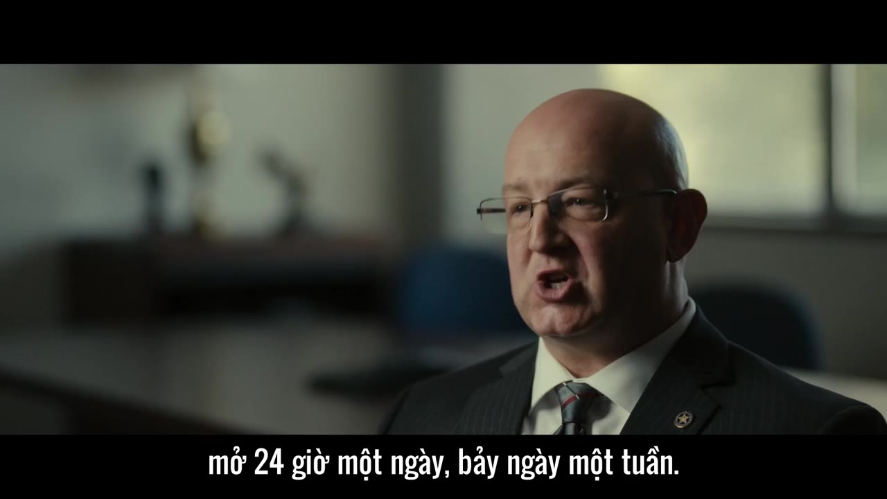 Mạng lưới giả tạo: Cái chết, dối trá và internet tập 5 cảnh 3