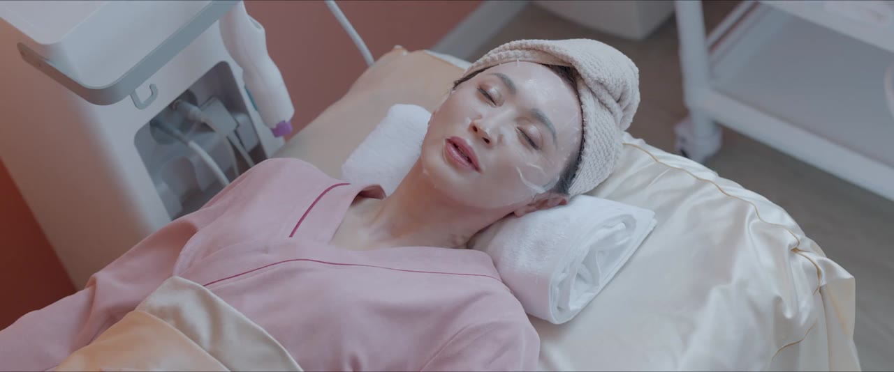 Khi Phụ Nữ Toả Sáng tập 4