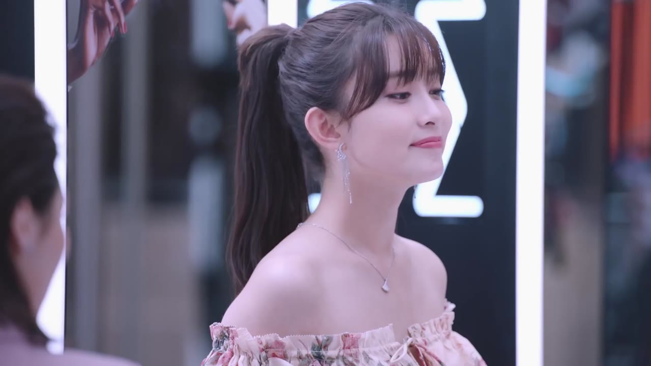 Tôi Không Nghiện Mua Sắm tập 6 cảnh 2