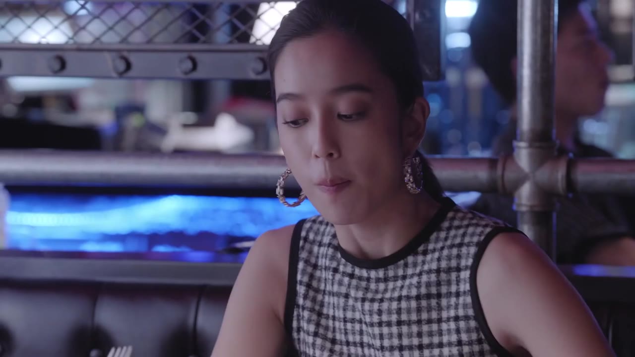 Tôi Không Nghiện Mua Sắm tập 37 cảnh 3