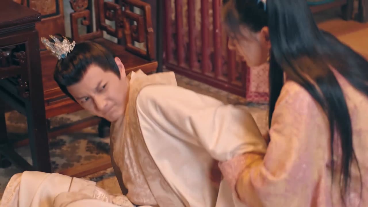 Mau Đưa Phu Nhân Ta Đi Giùm tập 1 cảnh 2