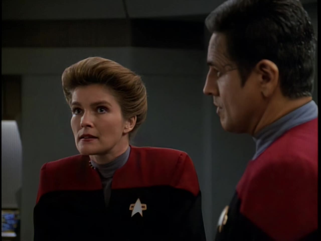 Star Trek: Voyager (Phần 1) tập 15 cảnh 3