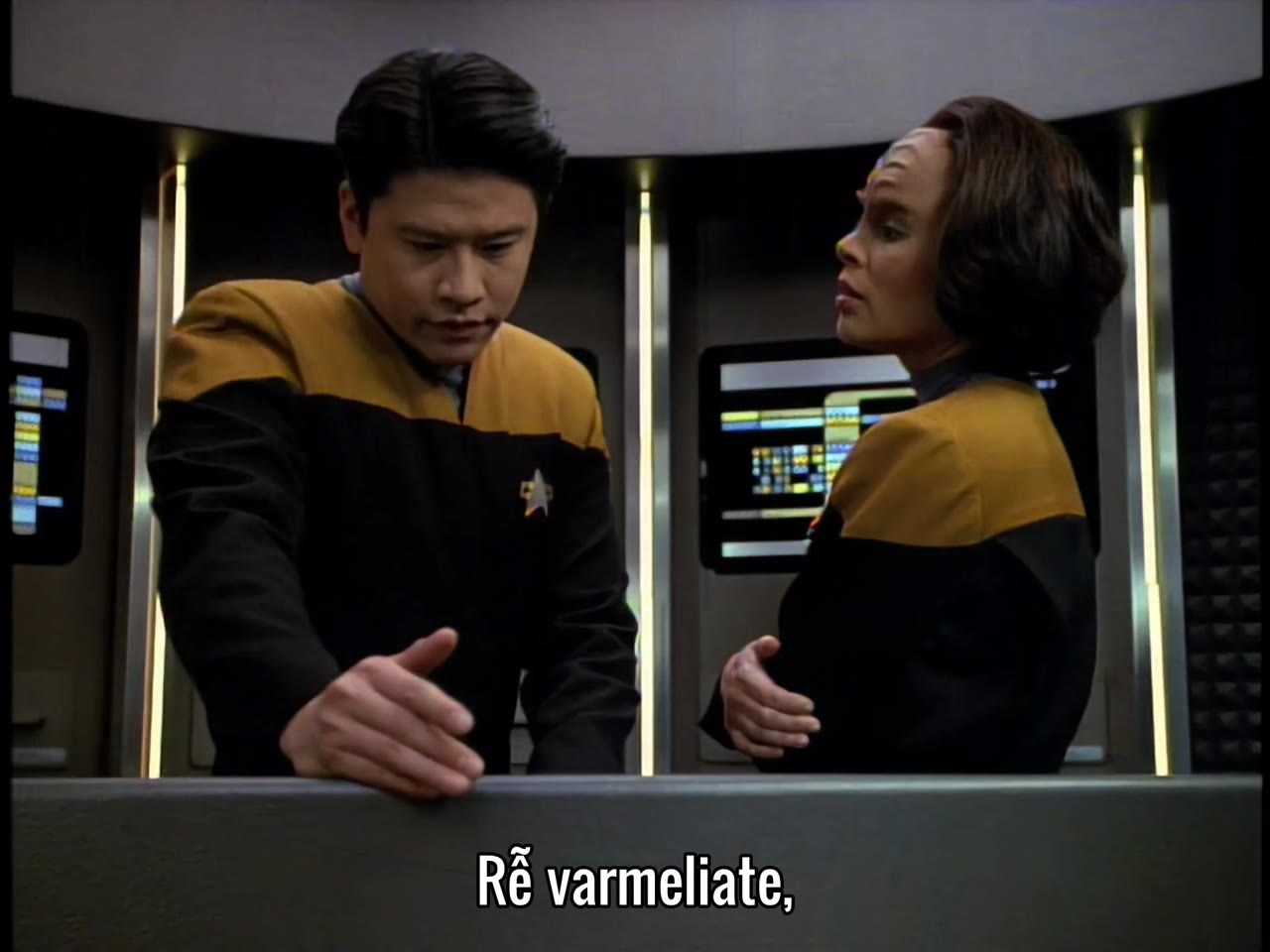 Star Trek: Voyager (Phần 1) tập 16 cảnh 2