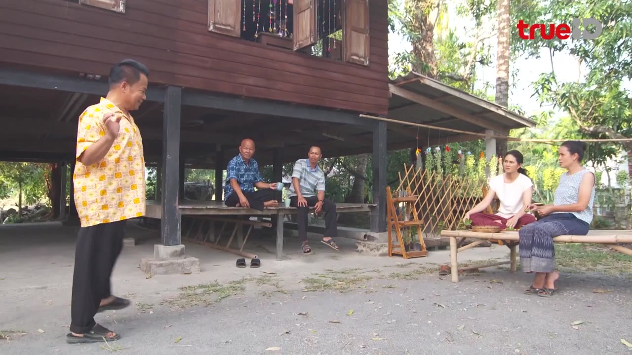 Bùa Yêu Trong Vũng Ngò Ôm tập 21 cảnh 3