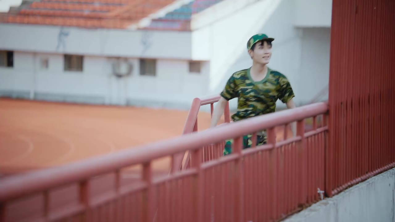 Mùa Hè Không Hợp Để Yêu tập 10 cảnh 2