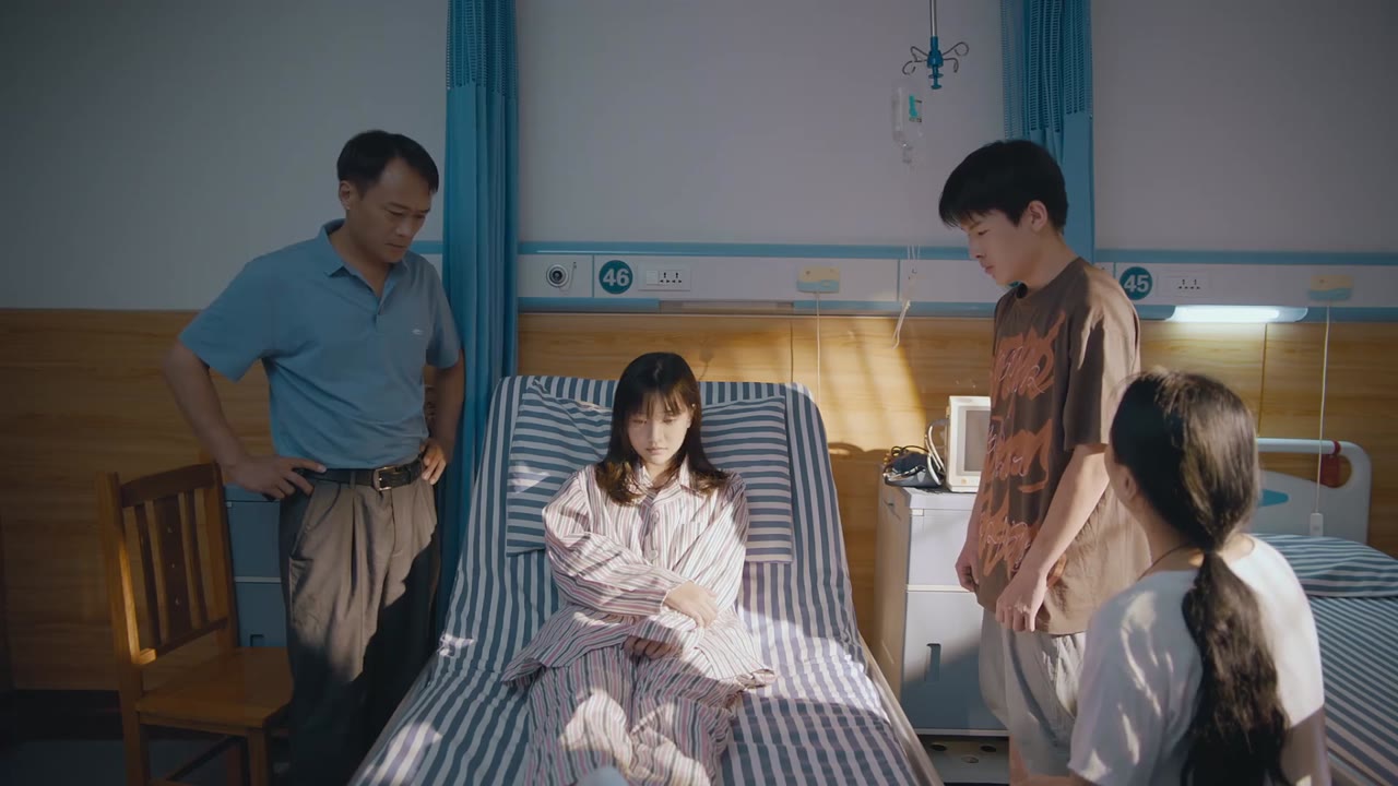 Mùa Hè Không Hợp Để Yêu tập 16 cảnh 2