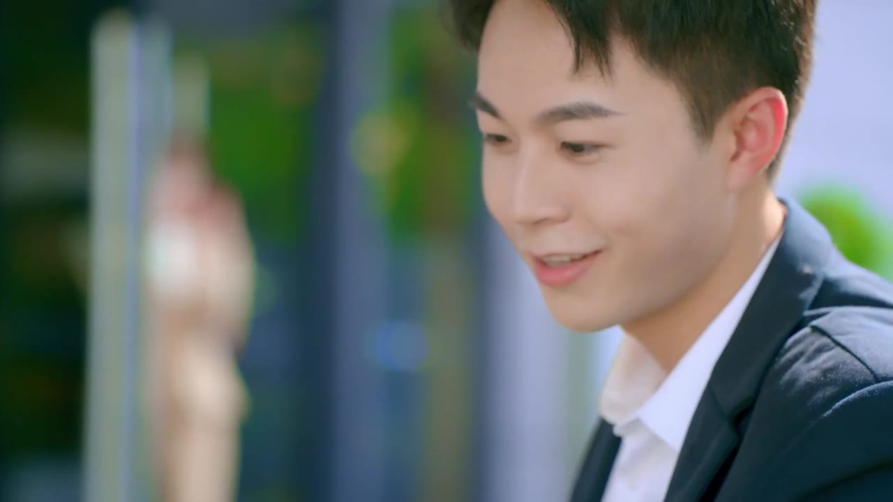 Em Là Bất Ngờ Của Riêng Anh tập 8 cảnh 2