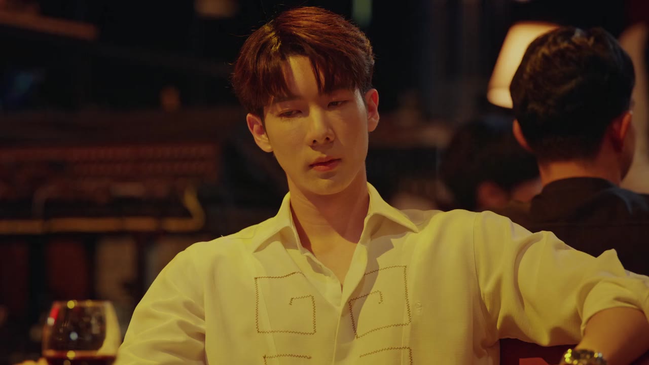 Be Mine. Superstar tập 1 cảnh 3