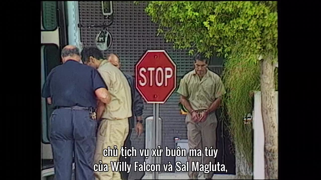Cao bồi cocaine: Trùm ma túy Miami tập 4 cảnh 2