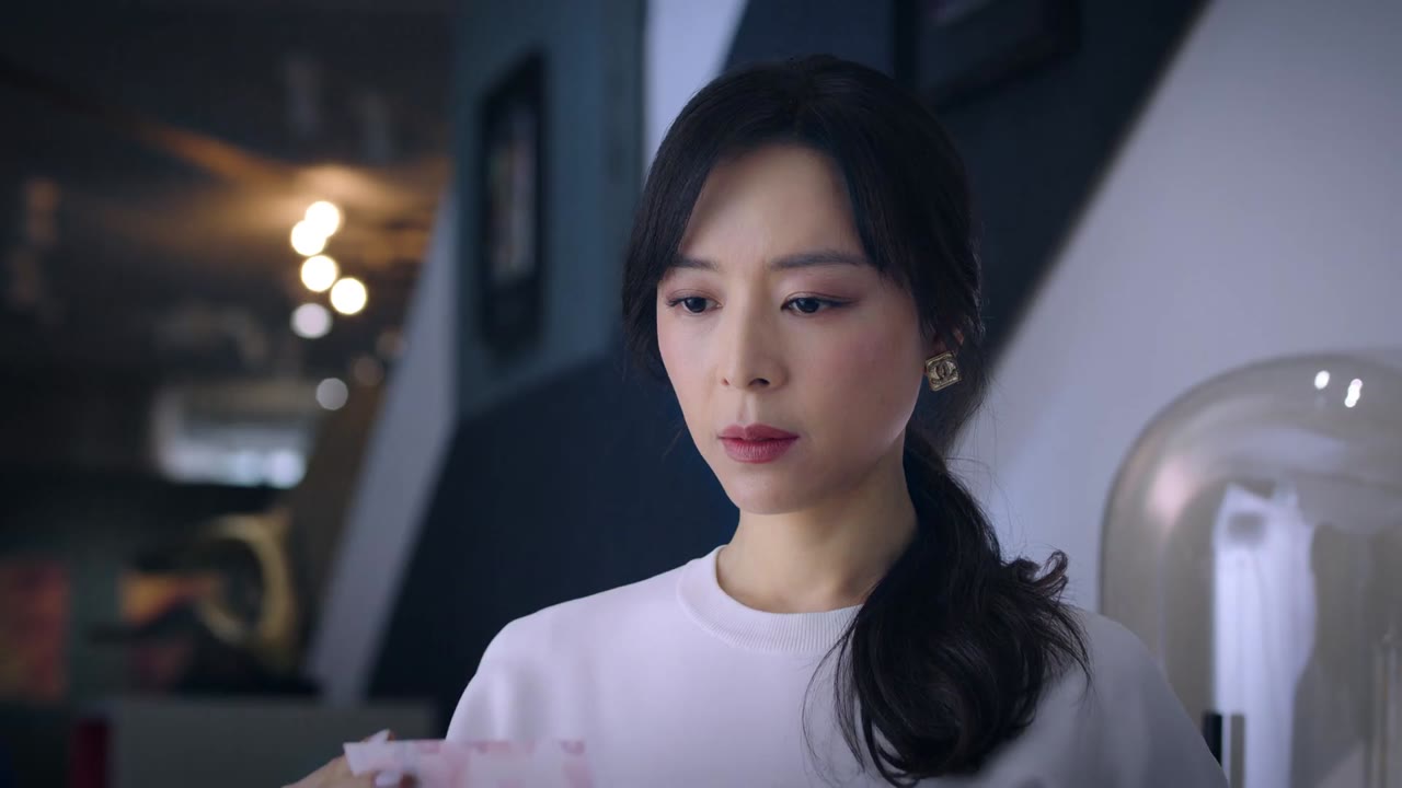 Thành Phố Của Cô Ấy tập 10 cảnh 3