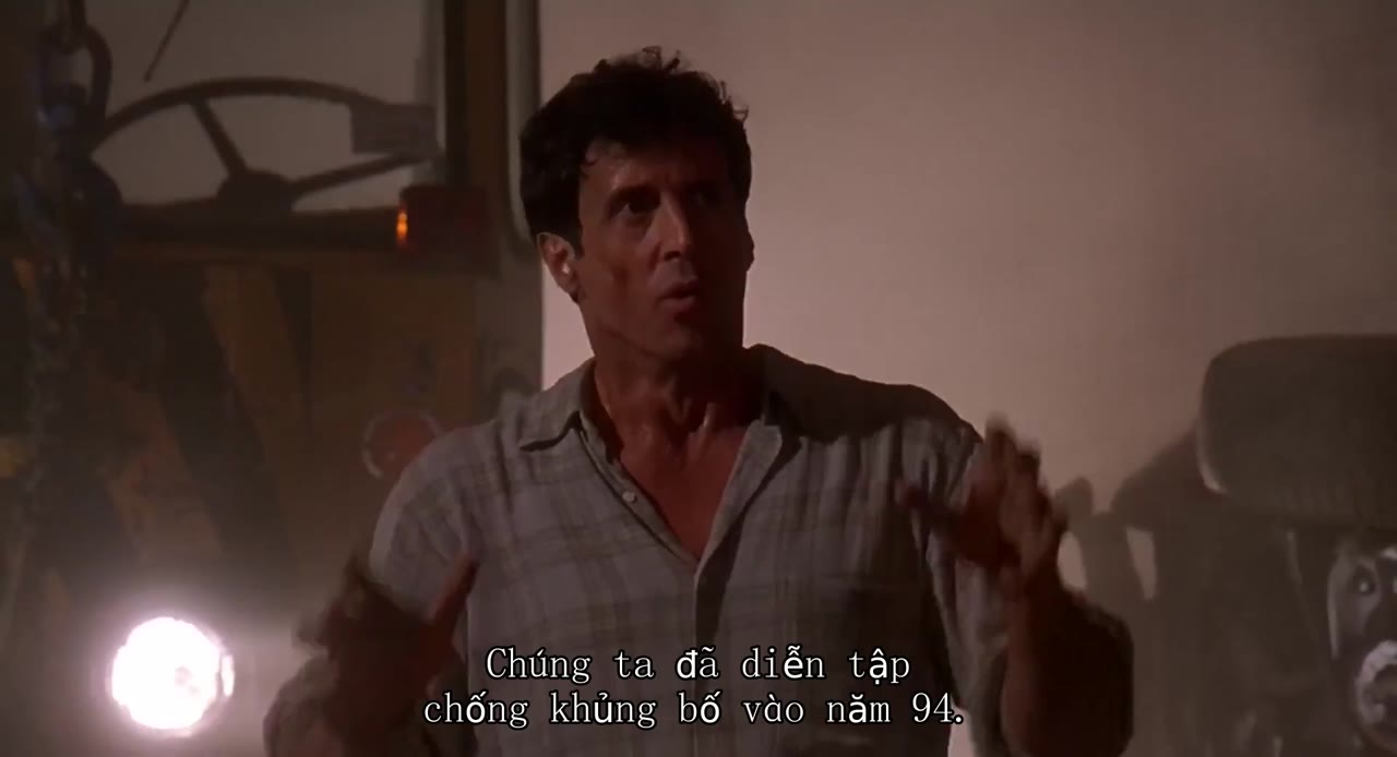 Đường Hầm Rực Lửa tập 1