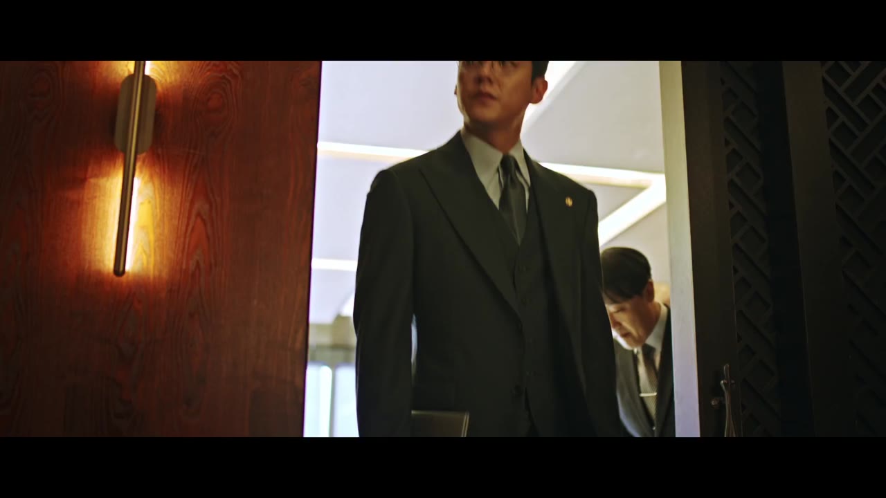 Tài Phiệt và Cảnh Sát tập 1 cảnh 2