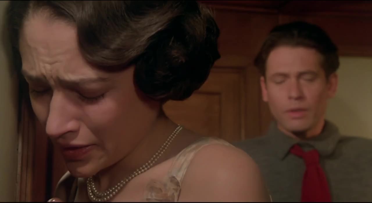 Death on the Nile tập 1 cảnh 3