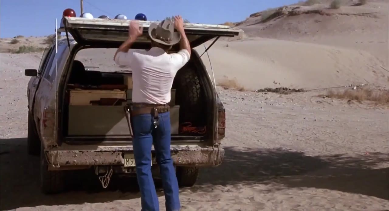 Lone Wolf McQuade - cảnh 3