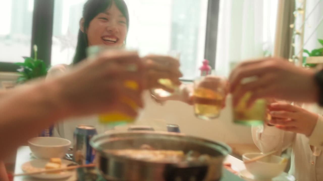 Có một nơi chỉ chúng ta biết tập 18