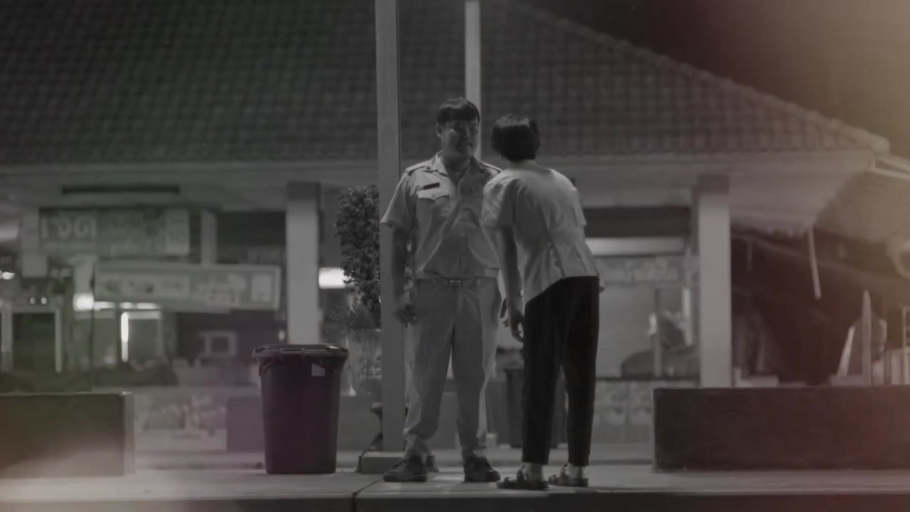 The Yearbook: Sách Kỷ Yếu tập 3 cảnh 3
