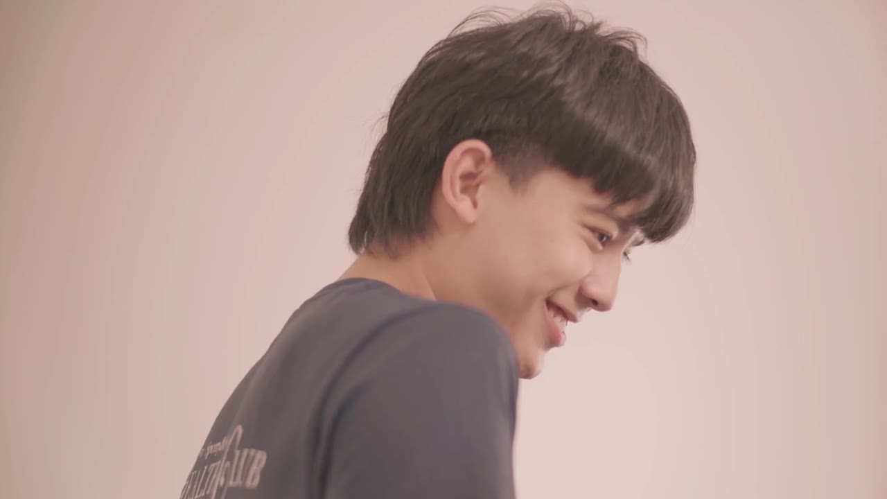 The Yearbook: Sách Kỷ Yếu tập 6 cảnh 2