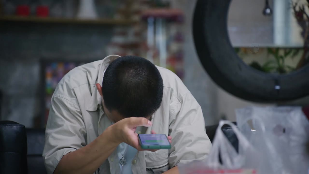 Chuyện Nơi Thị Trấn Nhỏ tập 14 cảnh 2