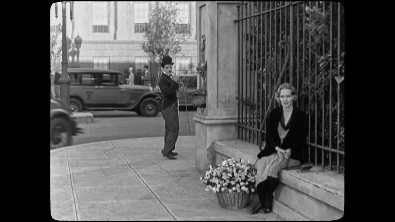 The Real Charlie Chaplin tập 1 cảnh 2