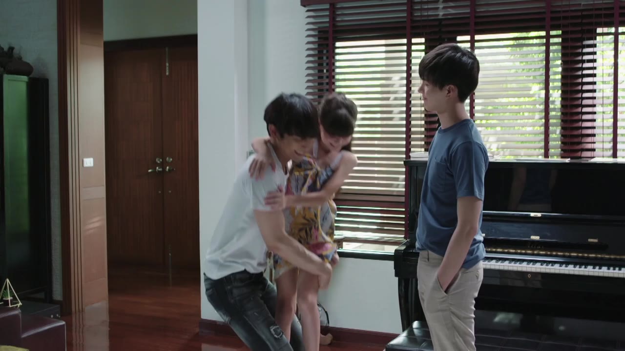 TharnType The Series 1: Từ Ghét Tới Yêu tập 5 cảnh 2