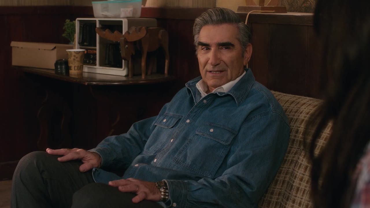 Schitt's Creek (Phần 5) tập 1 cảnh 3