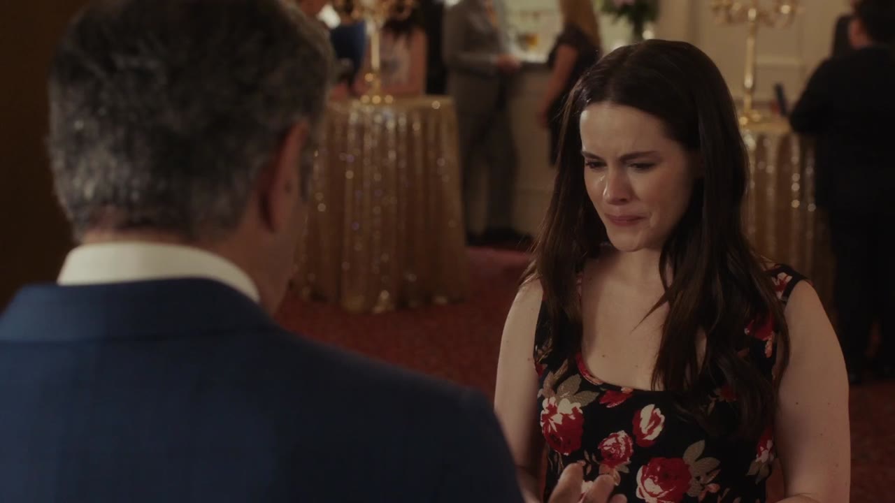 Schitt's Creek (Phần 5) tập 8 cảnh 3