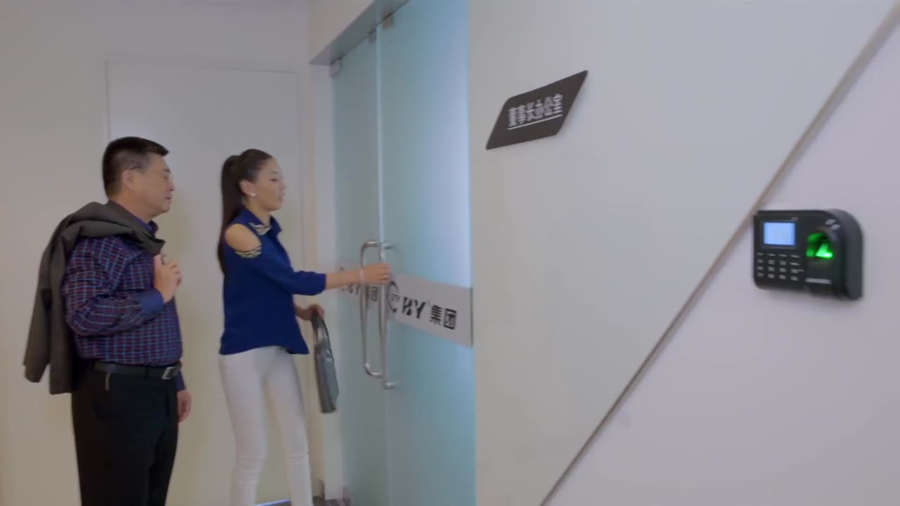 Đội Chống Khủng Bố Liệp Ảnh (Phần 1) tập 28 cảnh 2