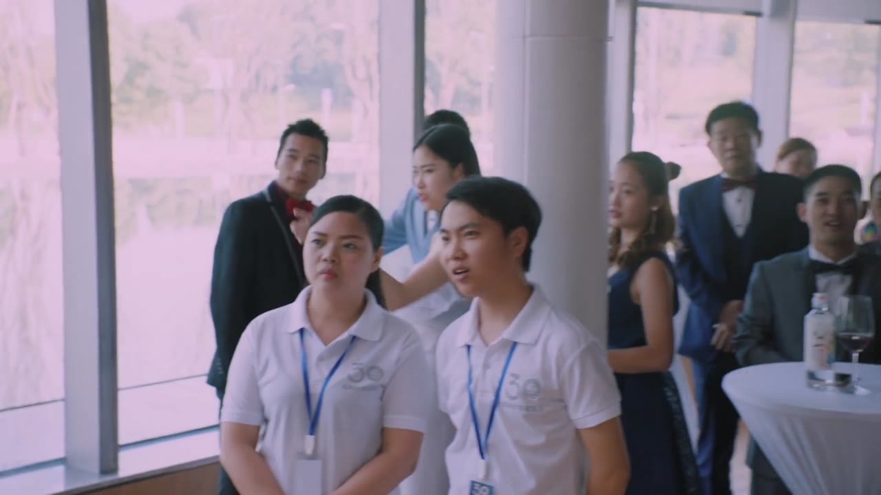 Gió Lớn Thổi Qua tập 1 cảnh 2