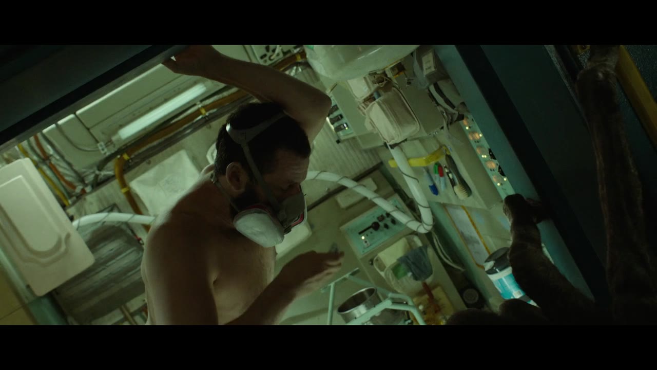 Spaceman tập 1 cảnh 2