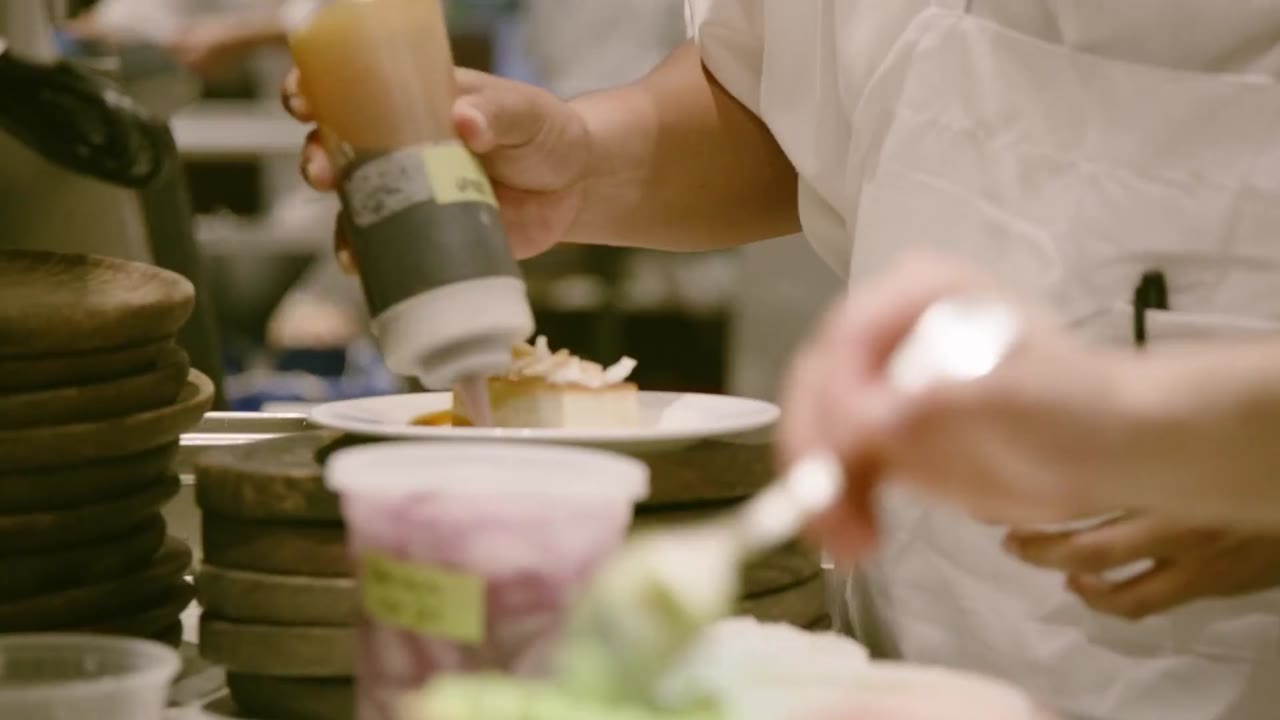 Chuyện hai nhà bếp tập 1