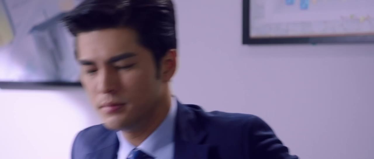 Người đàn ông kì quái trong nhà tập 2 cảnh 2