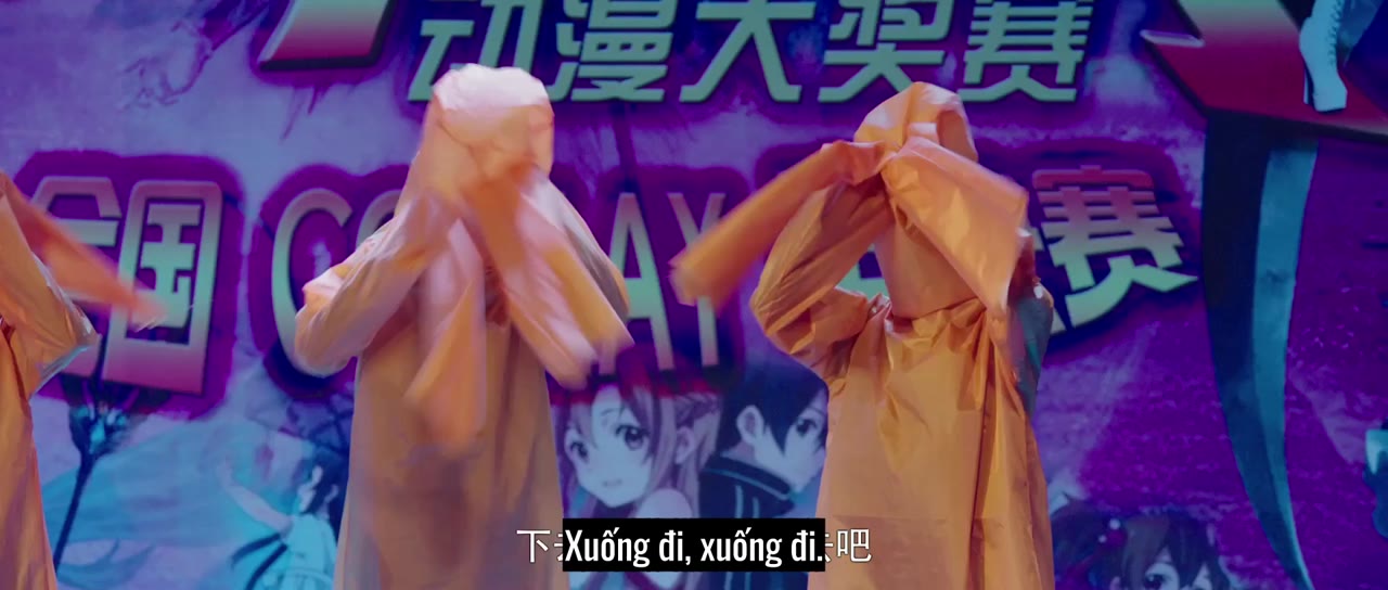Người đàn ông kì quái trong nhà tập 8 cảnh 2
