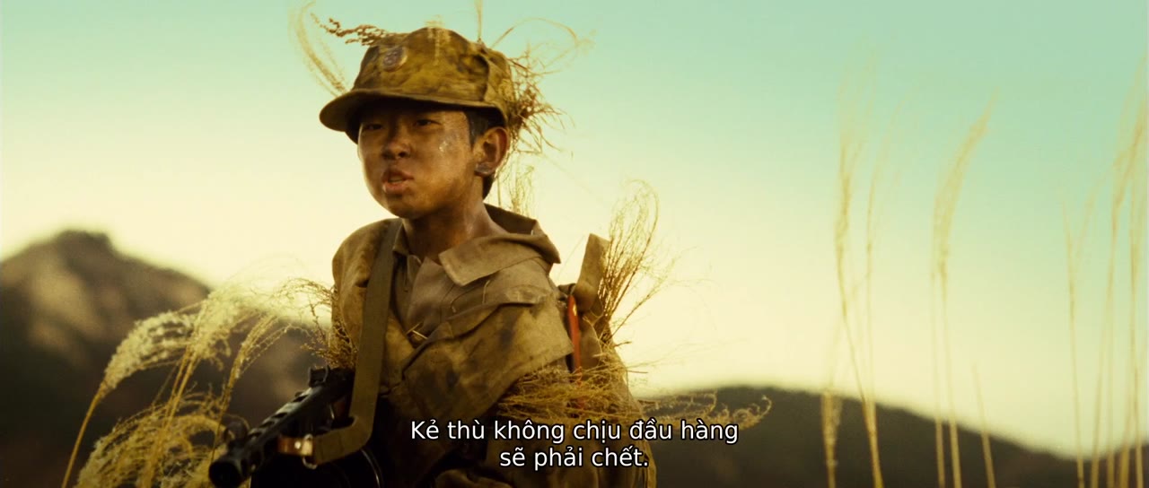 Giữa Làn Lửa Đạn tập 1 cảnh 2