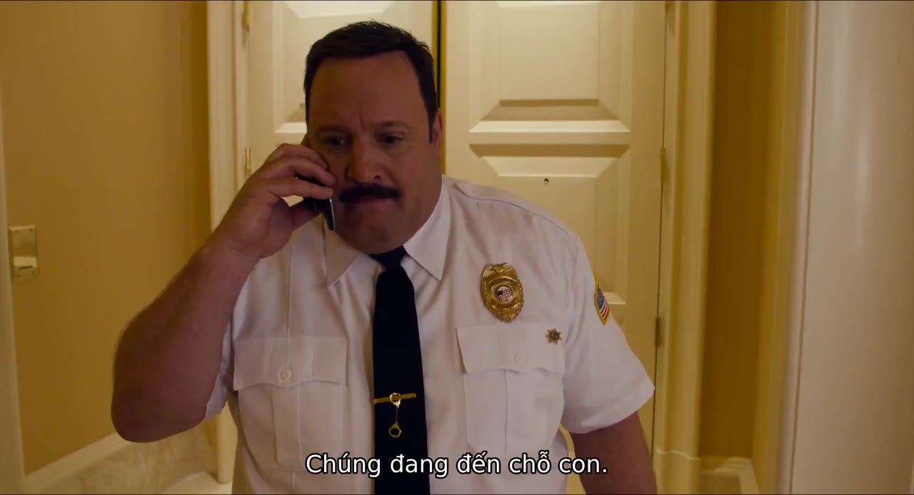 Cảnh sát Paul Blart 2 tập 1 cảnh 2