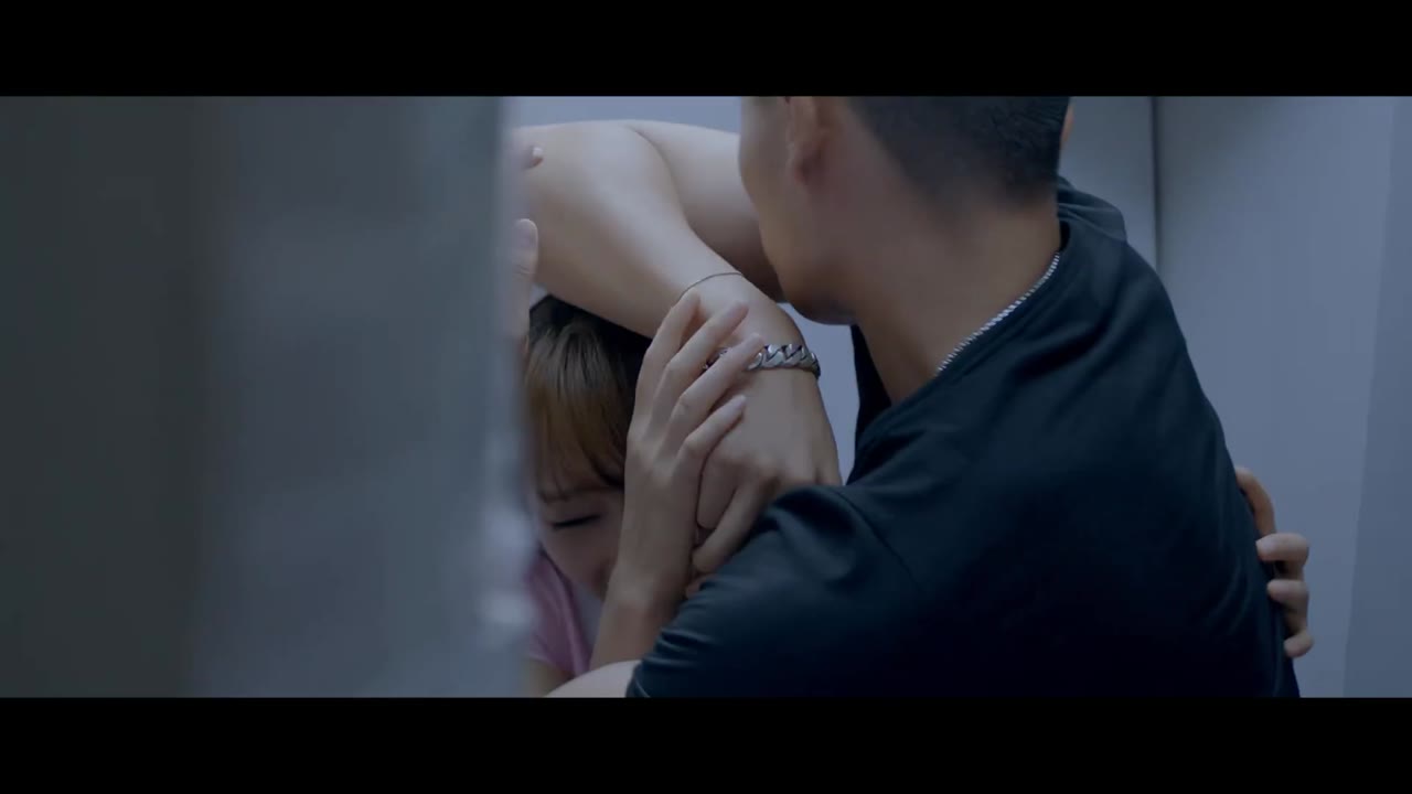 Horus Eye (Season 1) tập 1 cảnh 2